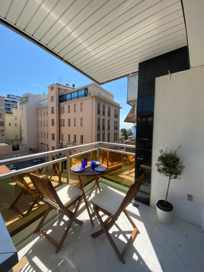 Le Royal, Spacious Seaside Apartment Rooftop And Pool Ницца Экстерьер фото
